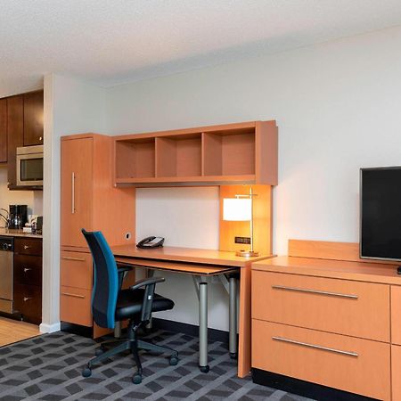 Towneplace Suites Fort Wayne North Экстерьер фото