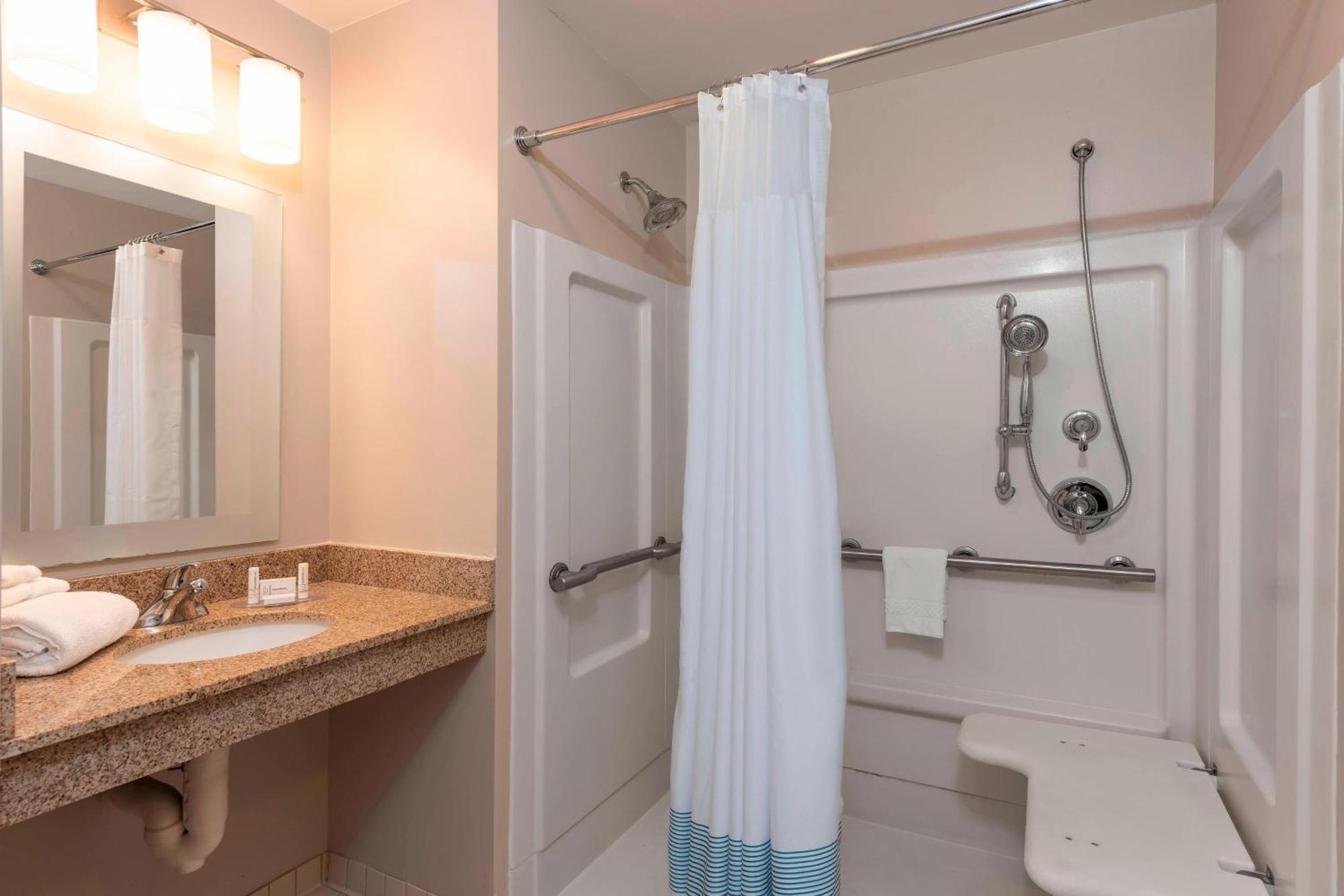 Towneplace Suites Fort Wayne North Экстерьер фото