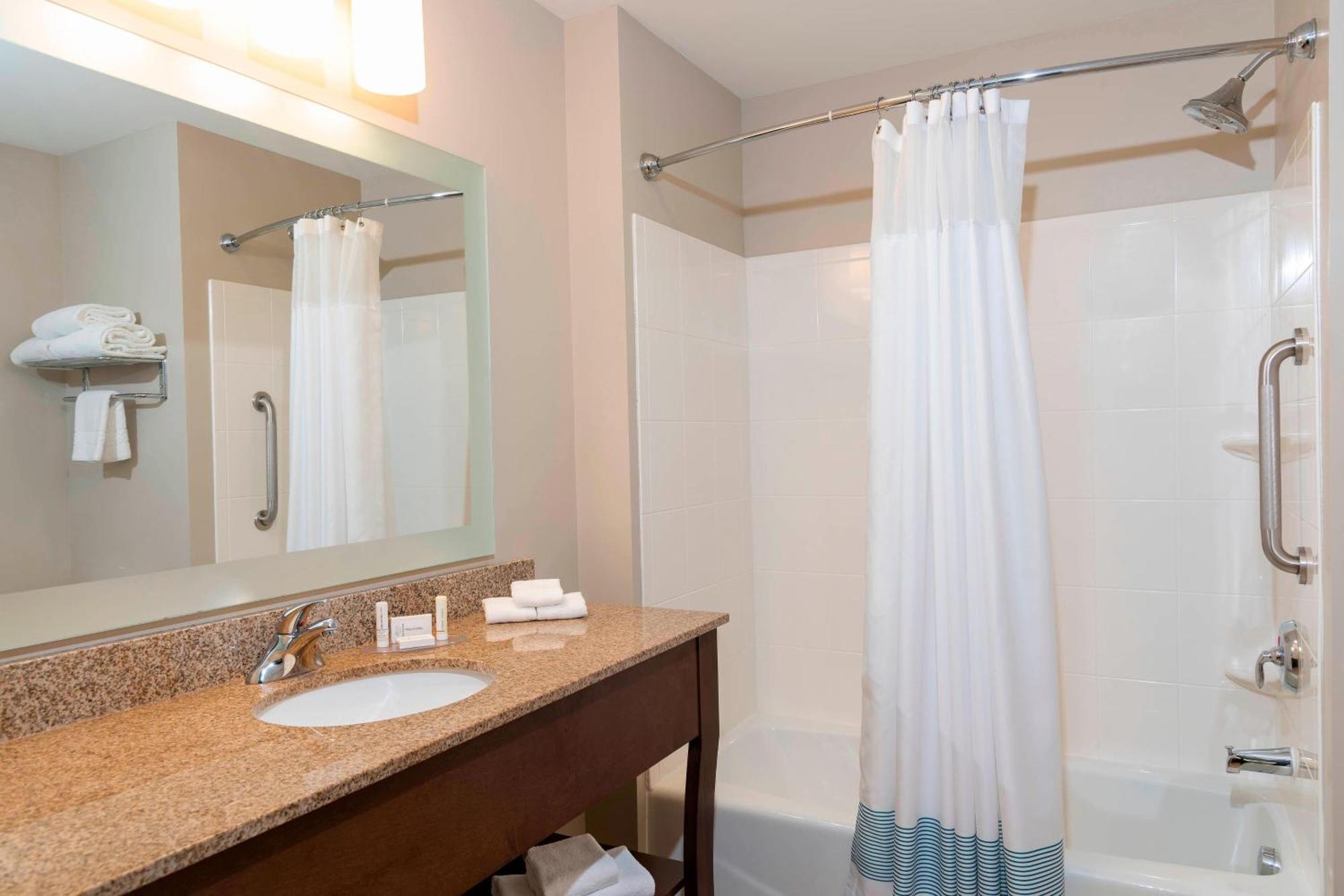 Towneplace Suites Fort Wayne North Экстерьер фото
