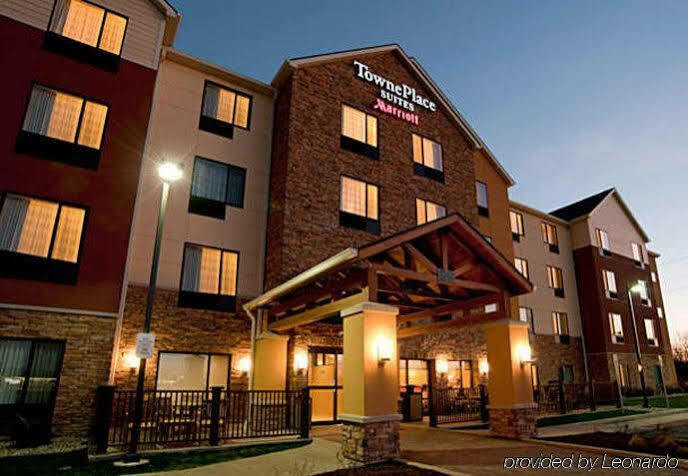 Towneplace Suites Fort Wayne North Экстерьер фото