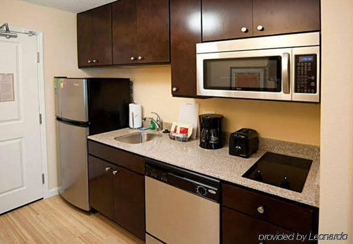 Towneplace Suites Fort Wayne North Экстерьер фото
