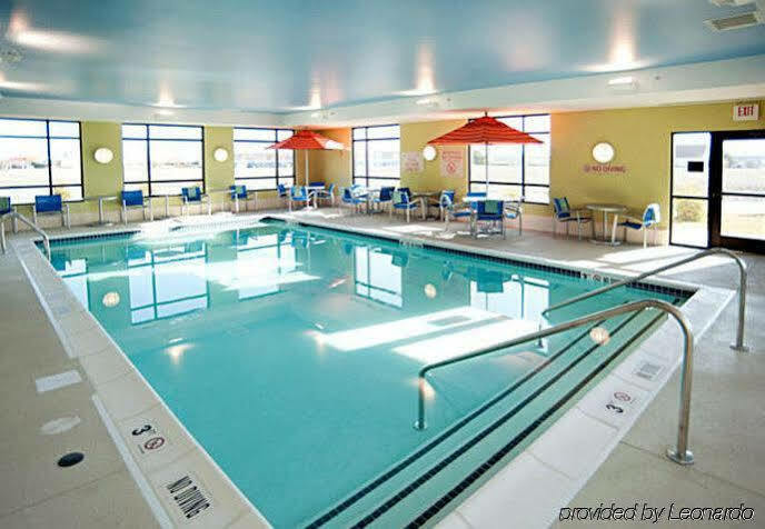 Towneplace Suites Fort Wayne North Экстерьер фото