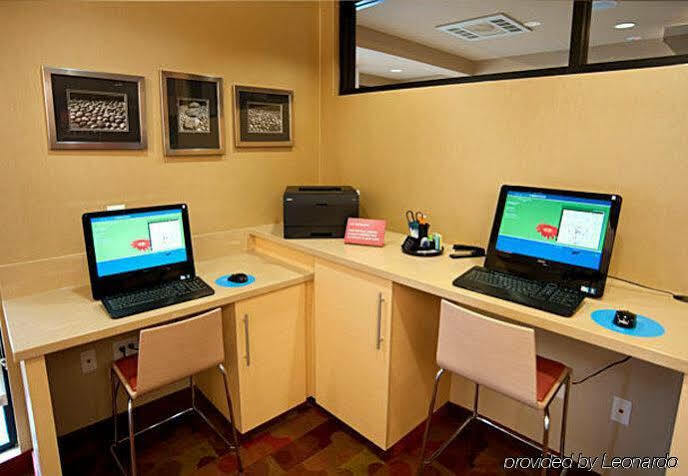 Towneplace Suites Fort Wayne North Экстерьер фото